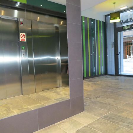克拉林公寓酒店 奥维耶多 外观 照片